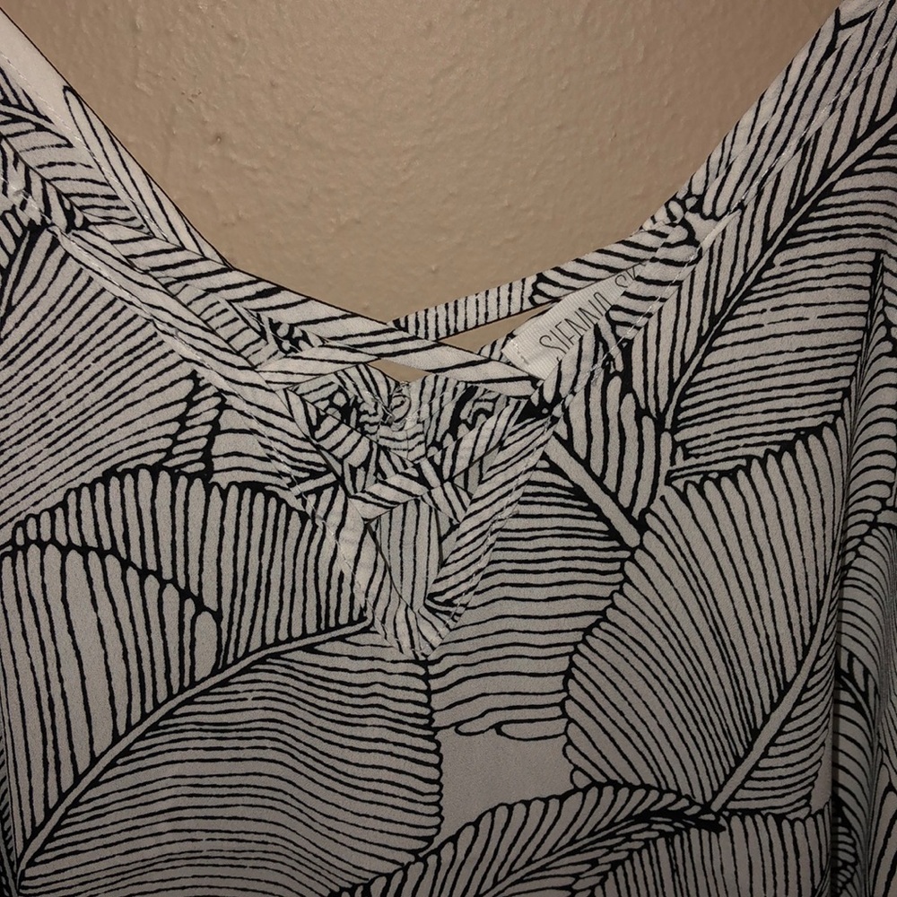Blouse - Picture 2 of 4